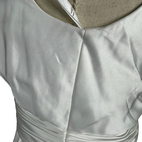 MAC DUGGAL 12443 White Satin V-Neck Sleeveless Long Formal Gown Size 4 NWT Glam - Picture 5 of 16